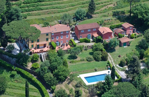 Camaiore Apartment | The Attic - panoramic, terrace, WiFi, A/C, pool, garden & private parking