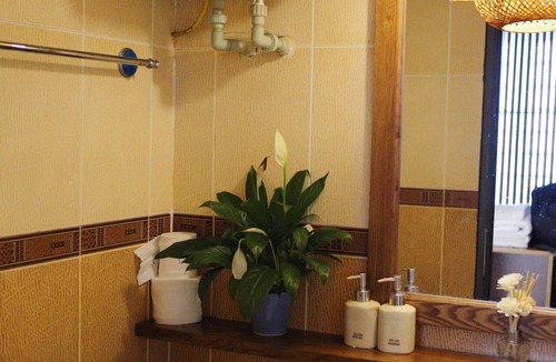 Truc Bach Hotel | The Autumn Homestay-LAKE VIEW room, with balcony, next to the WEST LAKE