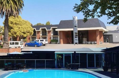 Whanganui Hotel | The Avenue