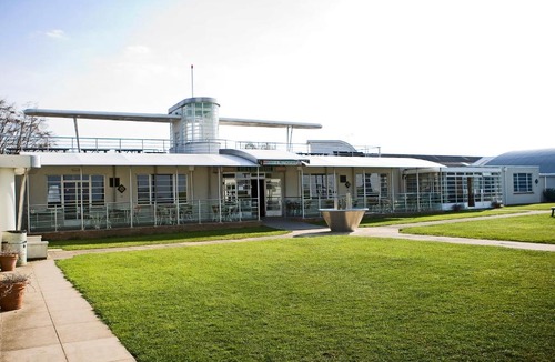 Earls Barton Hotel | The Aviator Hotel