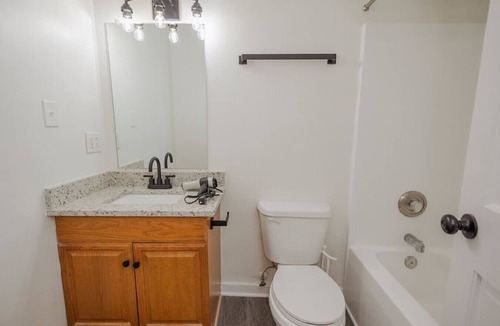 Martinsburg Apartment | The Awesome Abode- 2 bedroom apartment