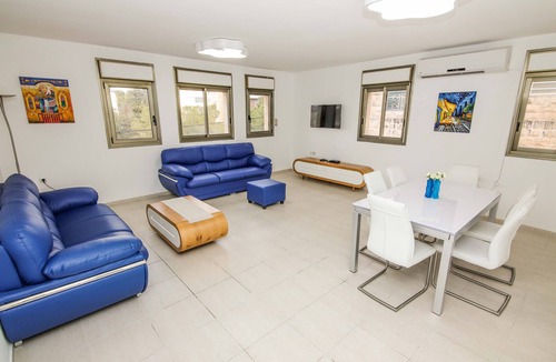 Meqor Hayyim House | The Azure : Strictly Kosher 3 BR