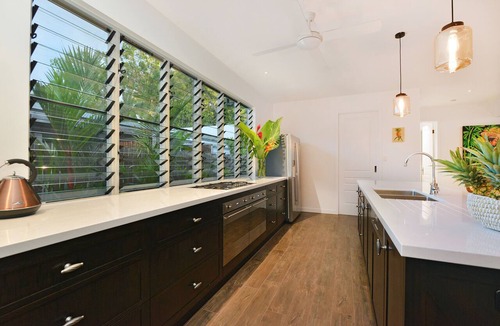 Port Douglas House | The Bahama House, Luxury by the beach.