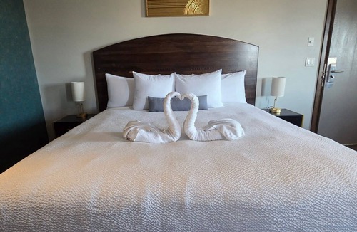 Cranbrook Hotel | The Baker Hotel