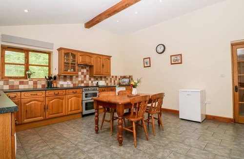 North Perrott Cottage | The Barn