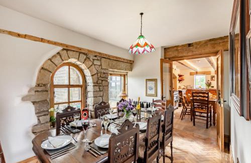 Oakworth House | The Barn