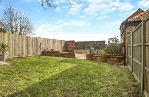 Irstead House | The Barn