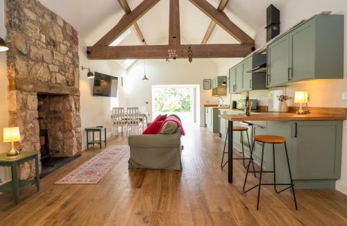 Mold House | The Barn