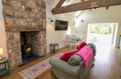 Mold House | The Barn