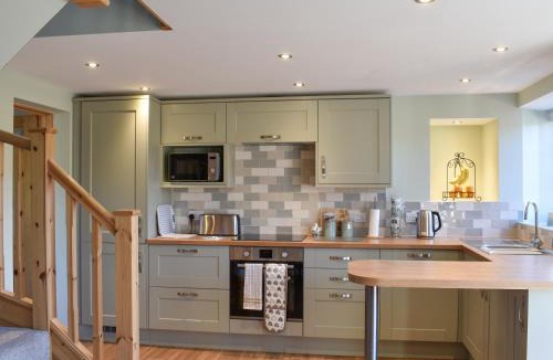 Holymoorside House | The Barn