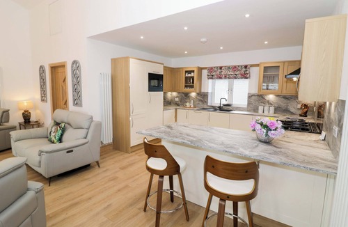 Astwood Bank Cottage | The Barn