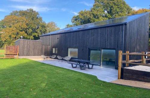 West Meon House | The Barn