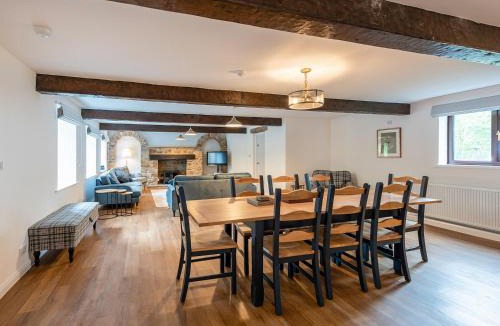 Hawes House | The Barn House