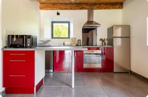 Marcillac-Vallon House | The barn in the heart of the valley