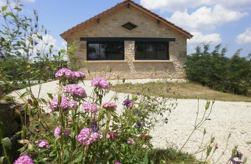 Villeneuve d'Aveyron House | The barn of Mas de Pérou with private pool
