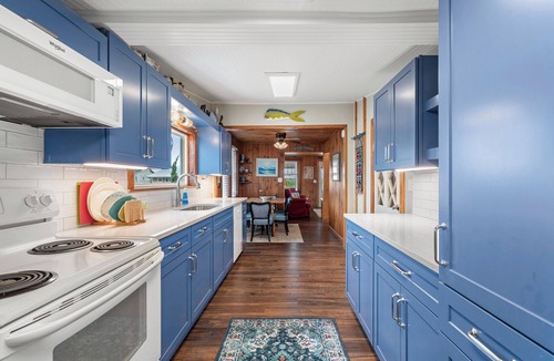 Colington House | The Barn: Private Pool | Hot Tub