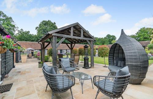 Guildford House | The Barn - Uk49371