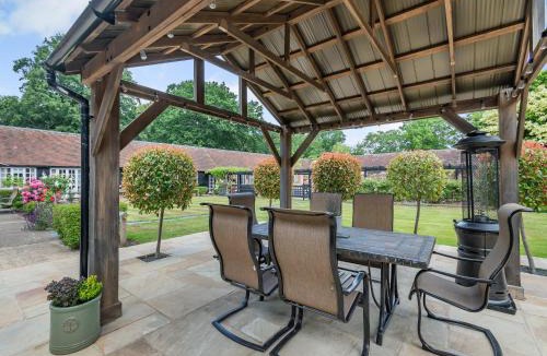 Guildford House | The Barn - Uk49371