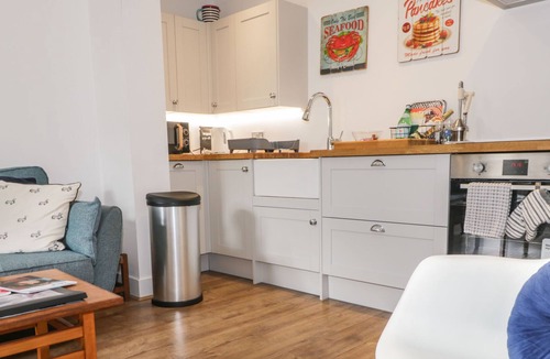 Westgate-on-Sea Apartment | THE BAY, family friendly, country holiday cottage in Westgate-On-Sea