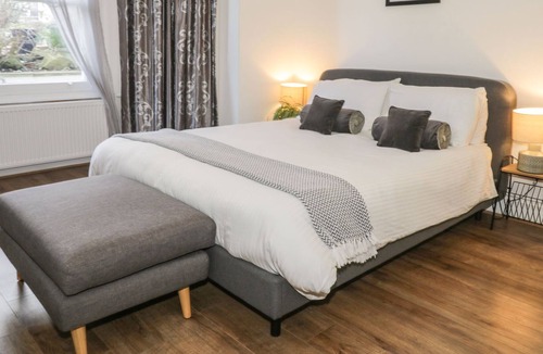 Westgate-on-Sea Apartment | THE BAY, family friendly, country holiday cottage in Westgate-On-Sea