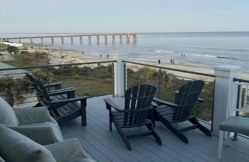 St. Augustine Beach House | The BEACH HOUSE at the Pier