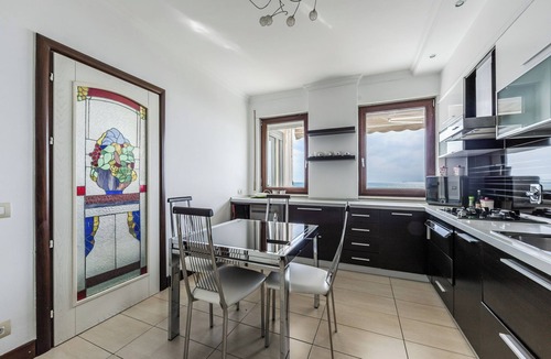 Durres Apartment | The Beachfront Horizont by PS