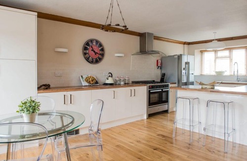 Cowbridge Hotel | The Bear, Cowbridge