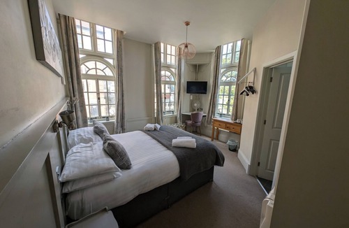 Marlborough Hotel | The Bear