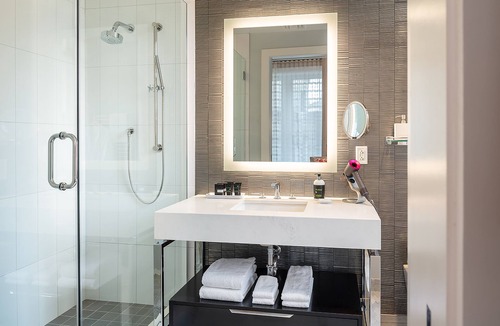 Downtown Hotel | The Beatrice
