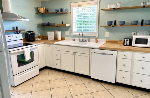 Downtown House | The Bee Cottage - Historic Downtown Pensacola Home