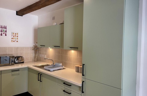 Inverness City Centre Cottage | THE BELL TOWER, pet friendly, character holiday cottage in Inverness