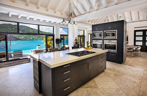 Estate Peterborg Villa | The BEST Wedding Spot! 2 pools, gym, beachfront & MUCH MORE!