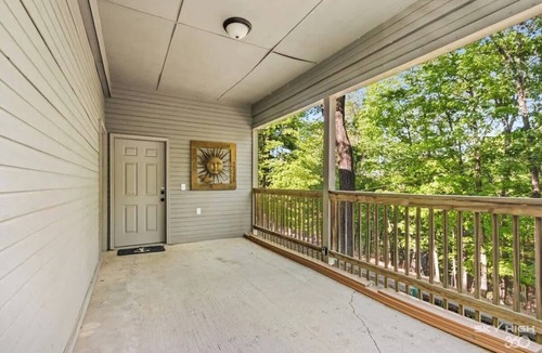 Rogers House | The Big Chill at Beaver Lake Breathtaking views