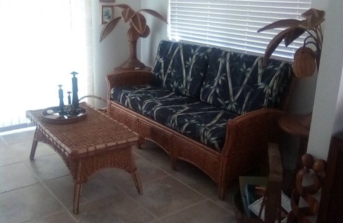 Kahaluu-Keauhou House | The big couple is away in Hawaii