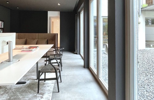 Neuhausen Apartment | the big modern perfect apartment - SIX MONTHS MINIMUM! DO NOT ASK!!!