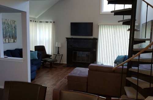 Canandaigua House | The Birches-Peaceful resort retreat in finger lakes wine country