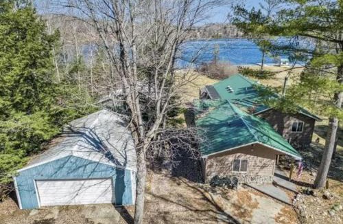 Gaylord House | The Birchwood Lodge