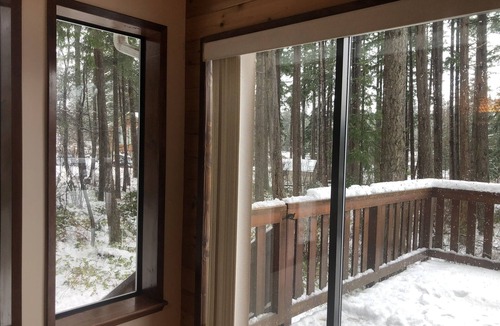Comox House | The Bird House in Comox
