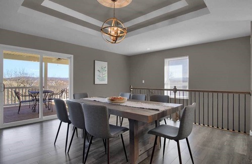 Hermann House | The Bittersweet Inn: Brand new 6 bed 5 bath house