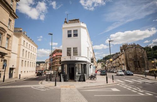 Bath City Centre Hotel | The Black Fox