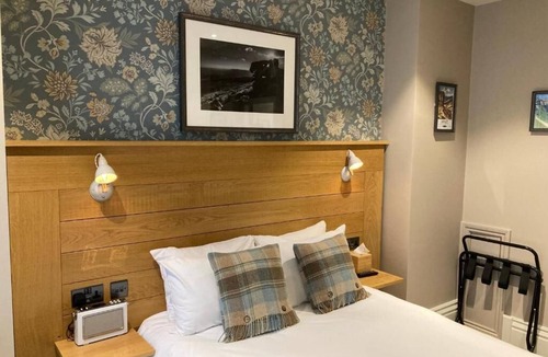 Ilkley Hotel | The Black Hat
