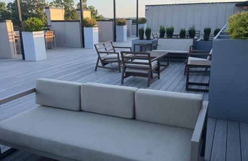 Atlanta Apartment | The Black House near Truist Park