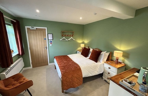 Halland Bed & Breakfast | The Blacksmith's Arms Halland