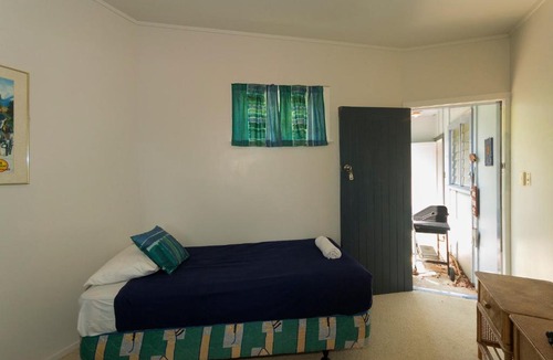 Coopers Beach House | The Blue Bach - Coopers Beach Holiday Home