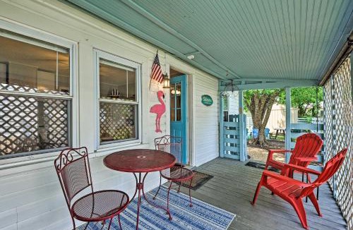 Colonial Beach House | 'The Blue Crab Cottage' - 3 Blocks From The Beach!