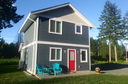 Merville House | The Blue Roost - a great stay awaits you!