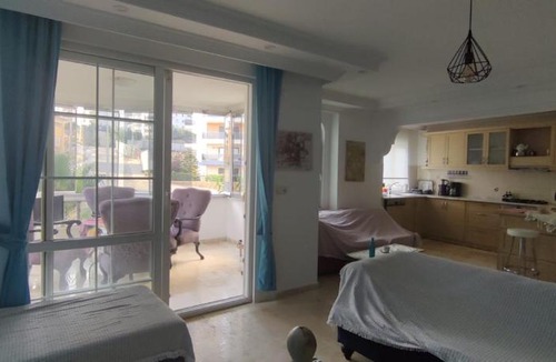 Tosmur Belediyesi Apartment | The Blue Seclusion