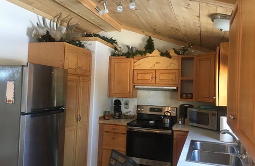 Diamond Ridge Apartment | The Blue Spruce Studio