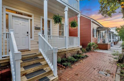 Beach Institute House | The Blushing Belle by Lucky Savannah