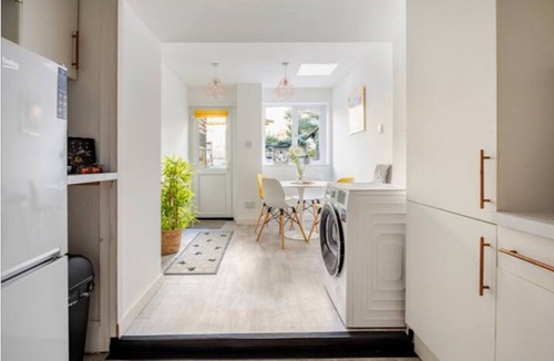 Largs Apartment | The Bonnie Stay Garden Apartment